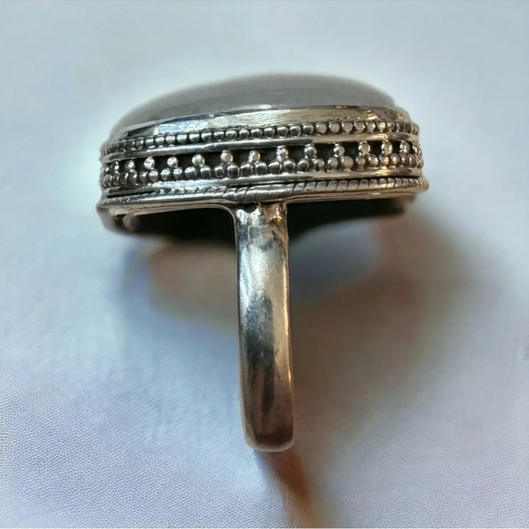 Sterling Silver Rainbow Moonstone Ring (8.75) - Picture 7 of 9